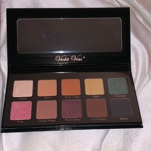 Violet Voss Essentials Eyeshadow Palette